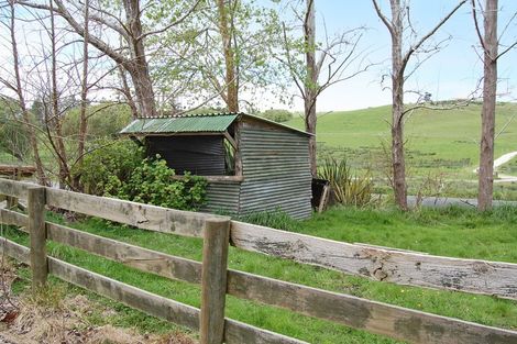 Photo of property in 542 Oneriri Road, Kaiwaka, 0573