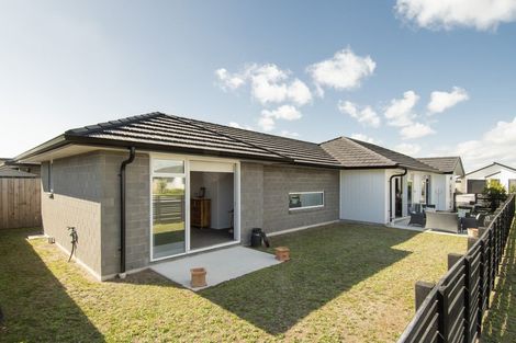 Photo of property in 12 Fontana Street, Papamoa, 3118