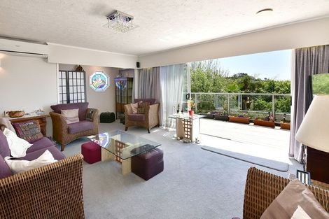 Photo of property in 18 Gledstane Road, Stanmore Bay, Whangaparaoa, 0932