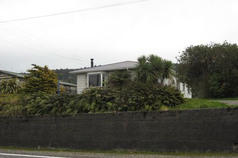 Photo of property in 755 Seven Mile Road, Runanga, 7803