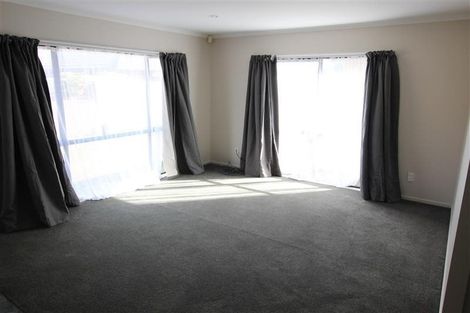 Photo of property in 94a Palmers Road, Clendon Park, Auckland, 2103