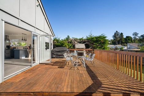Photo of property in 44 Zita Maria Drive, Massey, Auckland, 0614