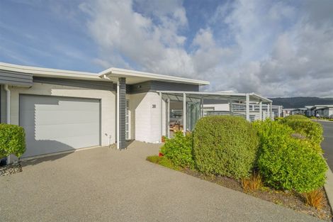 Photo of property in 16 Vanita Drive, Whitianga, 3510