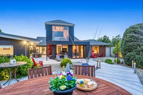 Photo of property in 23 Ara Kuaka, Waikanae Beach, Waikanae, 5036