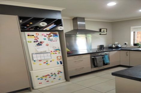 Photo of property in 46 Evergreen Crescent, Trentham, Upper Hutt, 5018