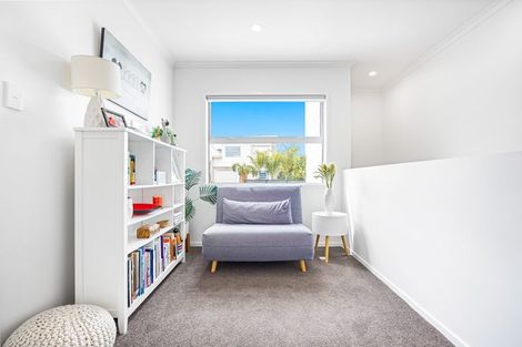 Photo of property in 19 Karauria Lane, Orewa, 0931