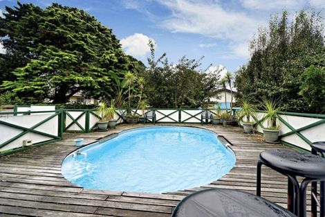 Photo of property in 24 Becker Drive, Weymouth, Auckland, 2103