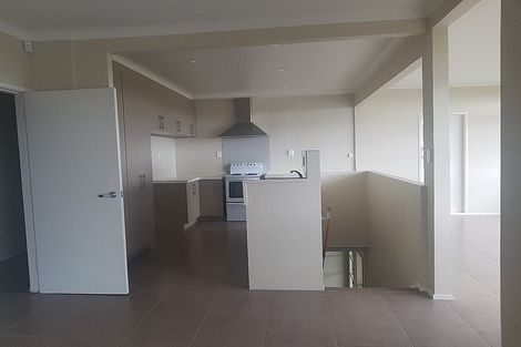 Photo of property in 1/134 Bleakhouse Road, Mellons Bay, Auckland, 2014