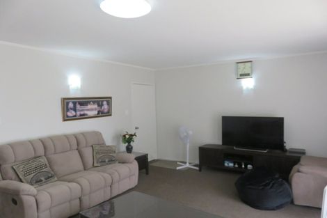 Photo of property in 1/22 Takanini School Road, Takanini, 2112