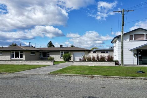 Photo of property in 85 Bledisloe Street, Kurow, 9435