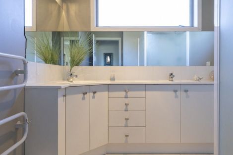 Photo of property in 10 Wakeman Road, Acacia Bay, Taupo, 3330