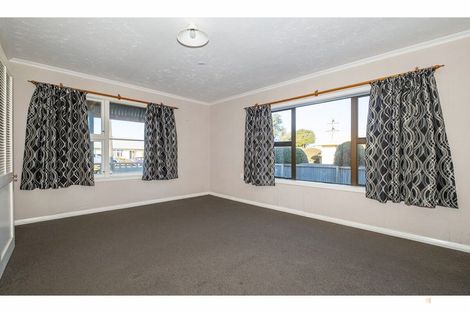 Photo of property in 1 Augustine Street, Waimate, 7924
