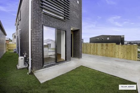Photo of property in 36 Stableford Crescent, Opaheke, 2113