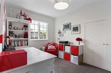 Photo of property in 37 Hawthorne Street, Strowan, Christchurch, 8052