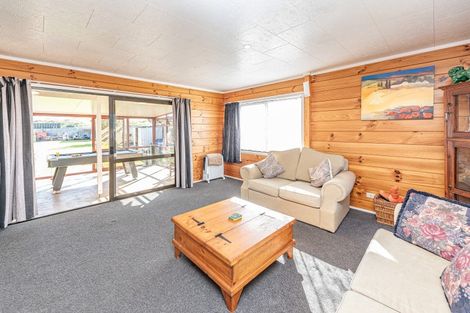 Photo of property in 49 Manuka Street, Castlecliff, Whanganui, 4501
