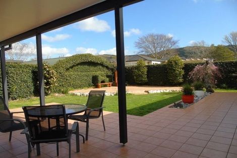 Photo of property in 415 Fergusson Drive, Heretaunga, Upper Hutt, 5018