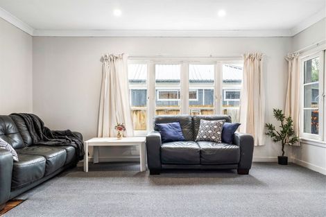 Photo of property in 8 Alfred Street, Hikurangi, 0114