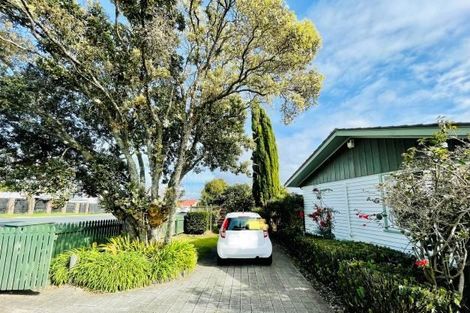 Photo of property in 102 Gills Road, Bucklands Beach, Auckland, 2014