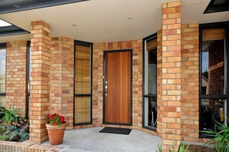 Photo of property in 44 Wiltshire Drive, Huntington, Hamilton, 3210