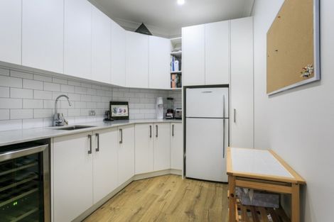 Photo of property in 47 Isobel Road, Greenhithe, Auckland, 0632