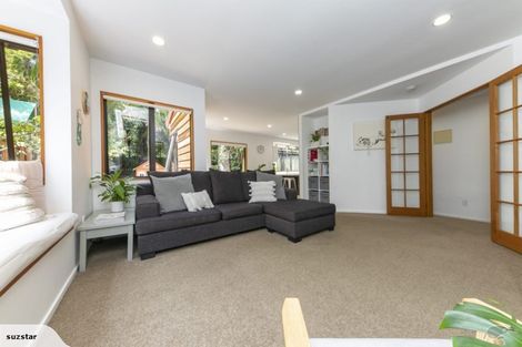 Photo of property in 111 Woodlands Park Road, Titirangi, Auckland, 0604