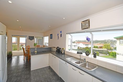 Photo of property in 5 Ngatira Place, Snells Beach, 0920