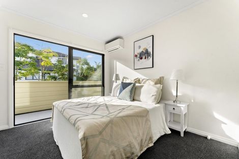 Photo of property in 19 Virginia Street, Henderson, Auckland, 0612