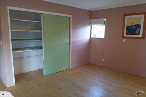 Photo of property in 2/61 Greenslade Crescent, Northcote, Auckland, 0627