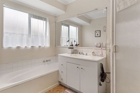 Photo of property in 11 Sheriff Place, Randwick Park, Auckland, 2105