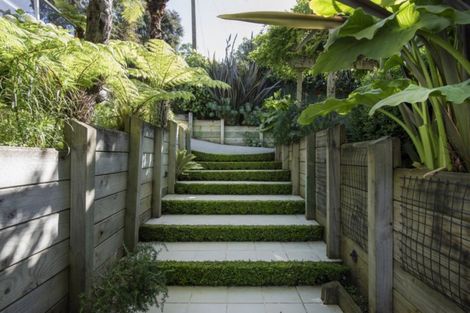 Photo of property in 376 Waikawa Road, Waikawa, Picton, 7220