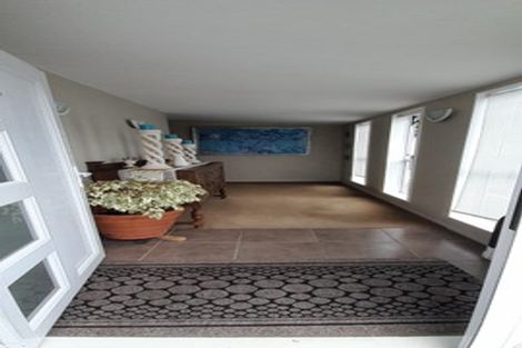 Photo of property in 31 Covil Avenue, Te Atatu South, Auckland, 0610