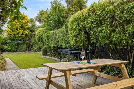 Photo of property in 11 Townshend Crescent, Halswell, Christchurch, 8025