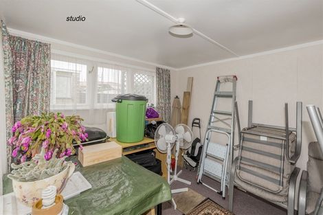 Photo of property in 3 Chester Street, Levin, 5510