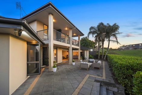 Photo of property in 2 Stonebridge Road, Temple View, Hamilton, 3289