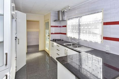 Photo of property in 90 Hillcrest Road, Papatoetoe, Auckland, 2025