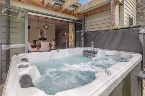 Photo of property in 36 Saint Laurent Way, Ohau, Levin, 5570