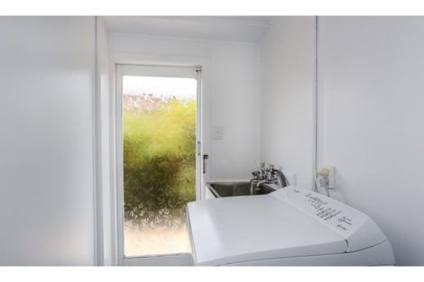 Photo of property in 2/101a Clevedon Road, Papakura, 2110