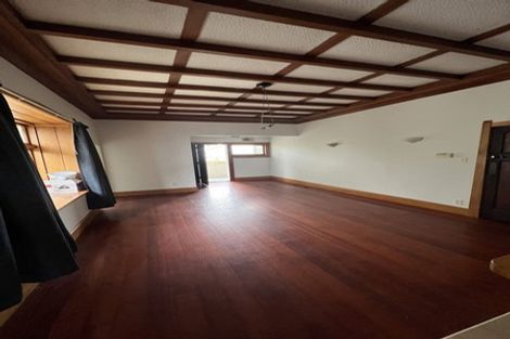 Photo of property in 11 Rolleston Street, Mount Cook, Wellington, 6021