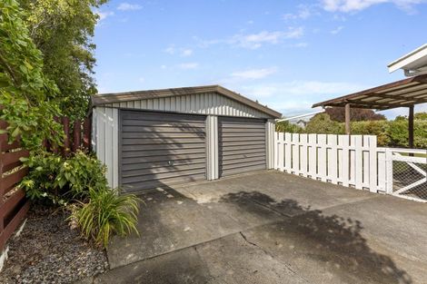 Photo of property in 12 Pinedale Parade, Milson, Palmerston North, 4414