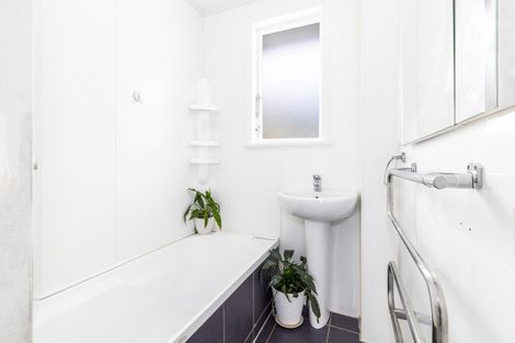 Photo of property in 118 Te Pene Avenue, Titahi Bay, Porirua, 5022