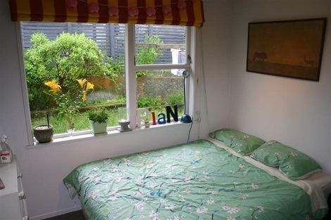 Photo of property in 1 Flint Way, Northland, Wellington, 6012