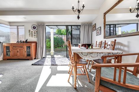 Photo of property in 21 Ayrshire Drive, Grandview Heights, Hamilton, 3200