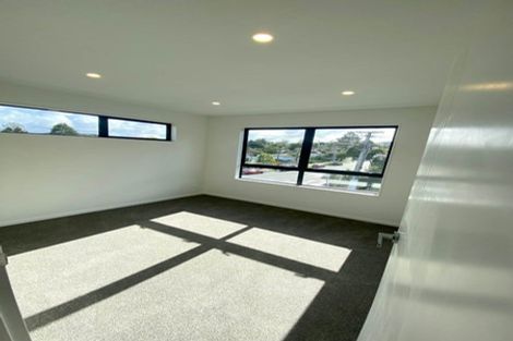 Photo of property in 1a Dundale Avenue, Blockhouse Bay, Auckland, 0600