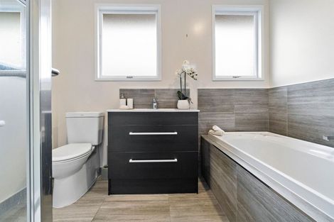 Photo of property in 1/7 Farnborough Street, Aranui, Christchurch, 8061