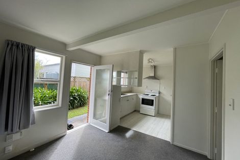 Photo of property in 2/2a Ascot Avenue, Narrow Neck, Auckland, 0624