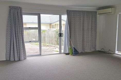 Photo of property in 129 Settlement Road, Papakura, 2110