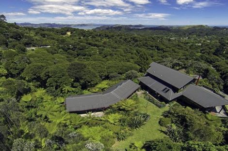 Photo of property in 860 Buffalo Road, Coromandel, 3506