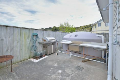 Photo of property in 215 Newcastle Street, Mahia, 4198