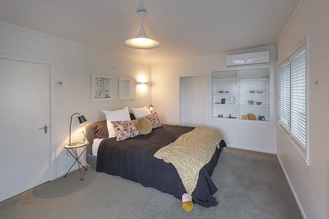 Photo of property in 128 Ohiro Road, Brooklyn, Wellington, 6021