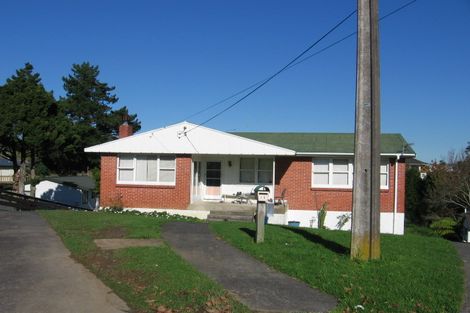 Photo of property in 25a Castaing Crescent, Te Atatu South, Auckland, 0610